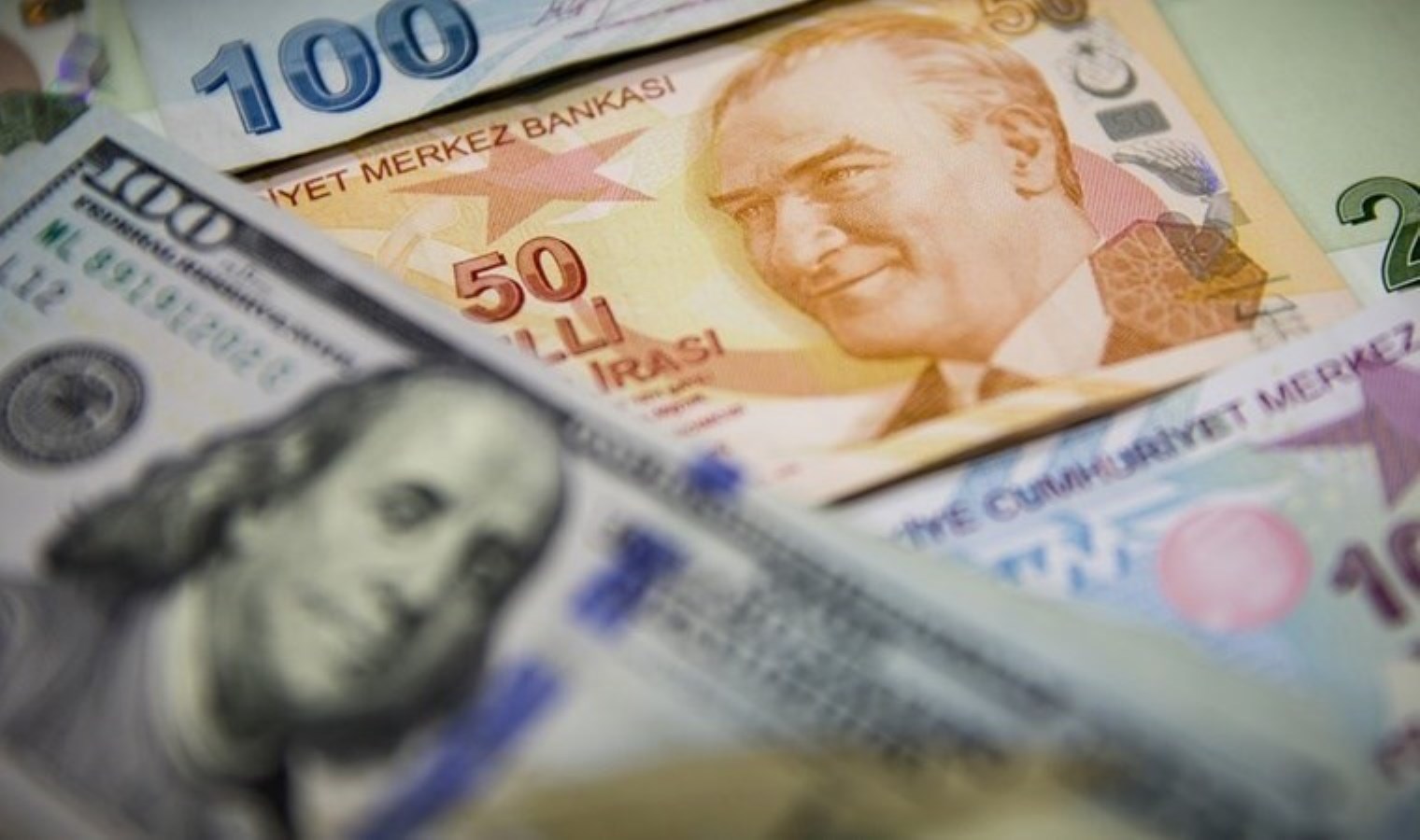 Dolar ve Euro bugün ne kadar oldu? 19 Kasım 2024 döviz fiyatları